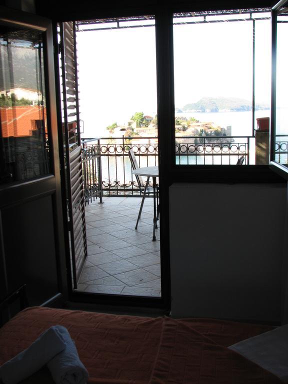 Guest House Ivo Jovanovic Sveti Stefan Zimmer foto