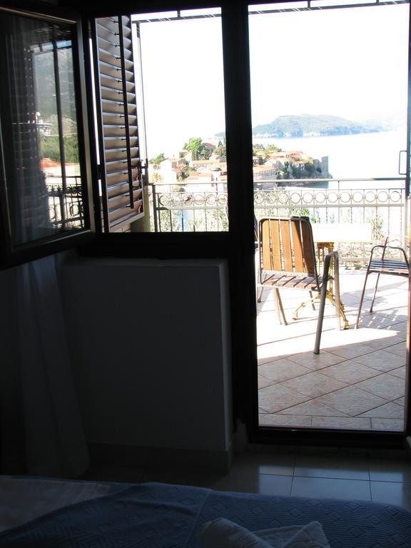 Guest House Ivo Jovanovic Sveti Stefan Zimmer foto